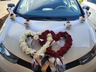 Autoschmuck 2 Herzen mit Organzabänder in V