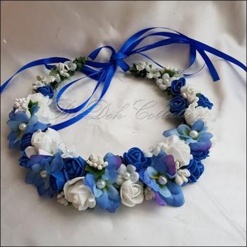 Haarkranz aus Kunstblumen in blau/weiß