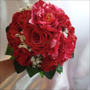 Brautstrauß aus Kunstblumen, rot.