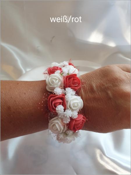 Längliches Blumenarmband für das Blumenkind oder die Brautjungfer