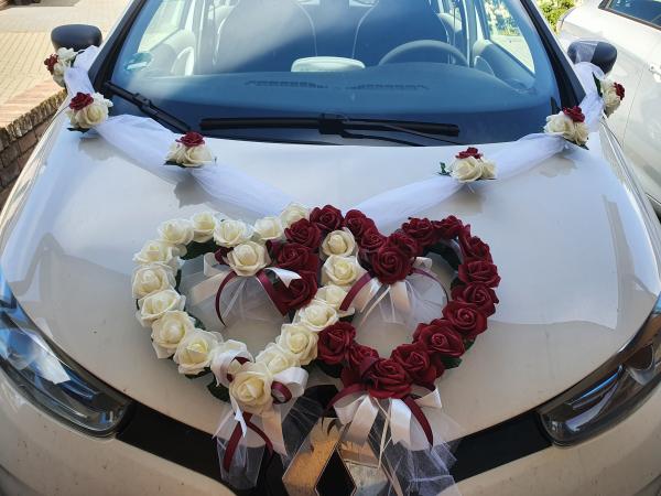 Autoschmuck 2 Herzen mit Organzabänder in V